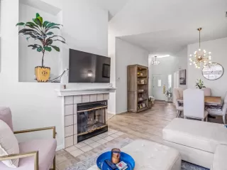 Photo #6: ML82036800 Listing 