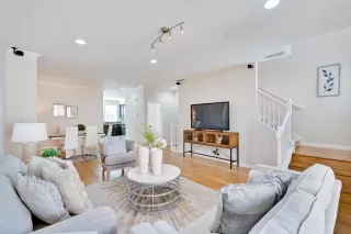 Photo #2: ML82036839 Listing