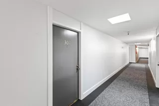 Photo #4: ML82036845 Listing