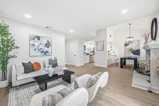 Photo #4: ML82036857 Listing