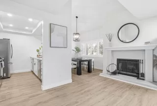 Photo #5: ML82036857 Listing