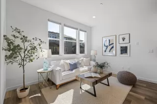 Photo #4: ML82036877 Listing 