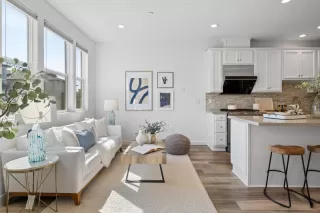 Photo #5: ML82036877 Listing 