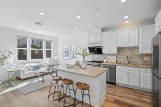 Photo #6: ML82036877 Listing 