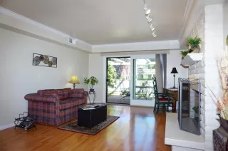 Photo #5: ML82036900 Listing 