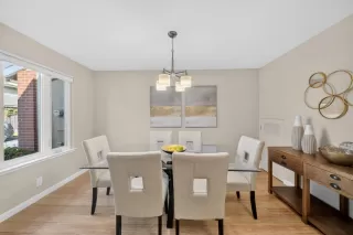 Photo #5: ML82036982 Listing