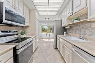 Photo #4: ML82037004 Listing 