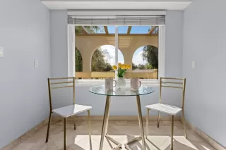 Photo #5: ML82037004 Listing 