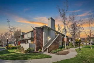 Photo #2: ML82037007 Listing 