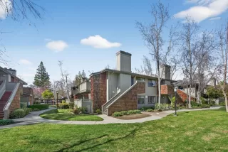 Photo #4: ML82037007 Listing 