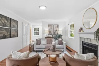 Photo #6: ML82037059 Listing 