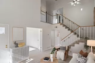 Photo #5: ML82037069 Listing 