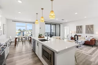 Photo #1: ML82037083 Listing 