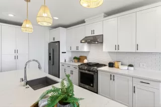 Photo #4: ML82037083 Listing 