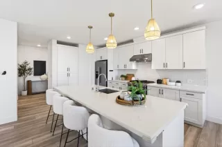 Photo #6: ML82037083 Listing 