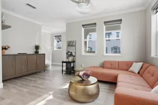 Photo #4: ML82037149 Listing 