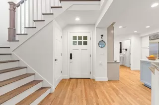 Photo #5: ML82037153 Listing 