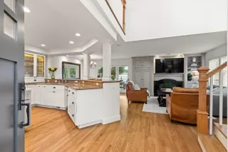 Photo #6: ML82037153 Listing 