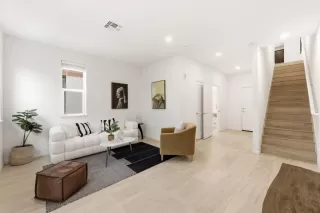 Photo #6: ML82037177 Listing 