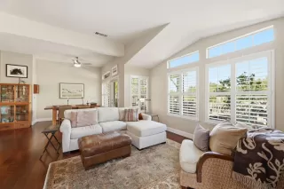 Photo #5: ML82037206 Listing 