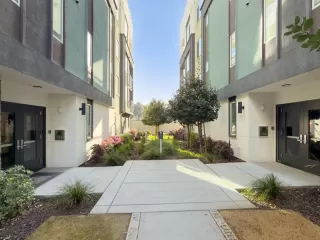 Photo #4: ML82037213 Listing 