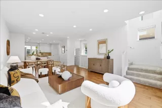 Photo #6: ML82037229 Listing 