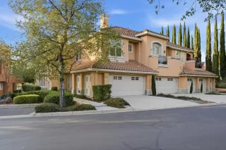 Photo #2: ML82037231 Listing 