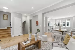 Photo #2: ML82037253 Listing 