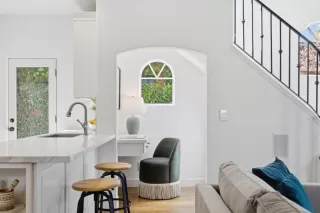 Photo #6: ML82037255 Listing 