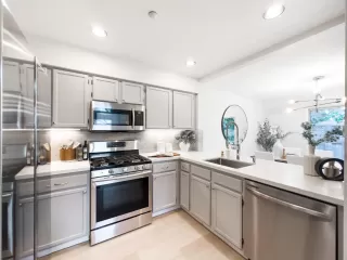 Photo #5: ML82037262 Listing 