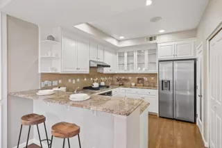 Photo #4: ML82037268 Listing 