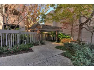 Photo #4: ML82037300 Listing 