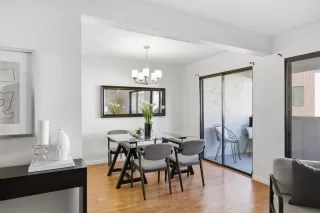 Photo #6: ML82037316 Listing 