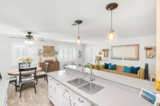 Photo #4: ML82037327 Listing 