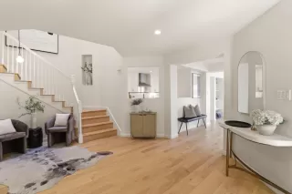 Photo #4: ML82037334 Listing 