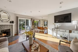 Photo #6: ML82037356 Listing 