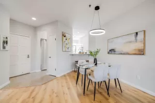 Photo #4: ML82037383 Listing 