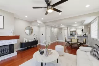 Photo #5: ML82037393 Listing 