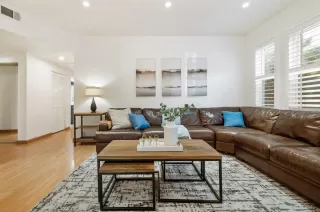 Photo #6: ML82037410 Listing 