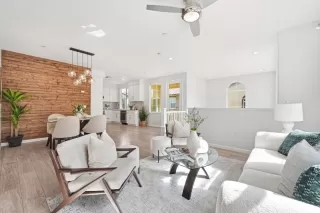 Photo #4: ML82037452 Listing