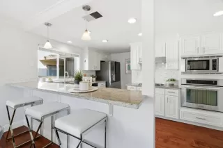 Photo #4: ML82037487 Listing 