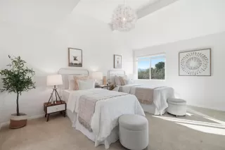 Photo #5: ML82037487 Listing 