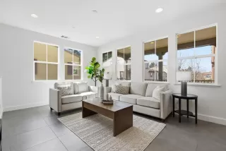 Photo #5: ML82037491 Listing 