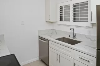 Photo #5: ML82037514 Listing 