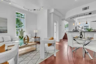 Photo #6: ML82037532 Listing 