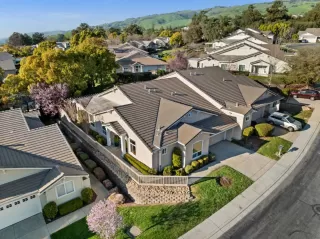 Photo #2: ML82037545 Listing 