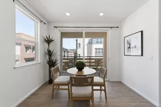 Photo #4: ML82037558 Listing 