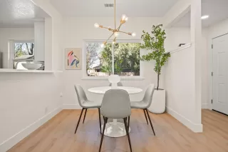 Photo #5: ML82037621 Listing 