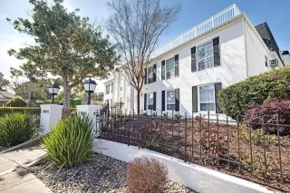 Photo #2: ML82037652 Listing 