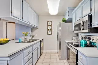 Photo #6: ML82037816 Listing 